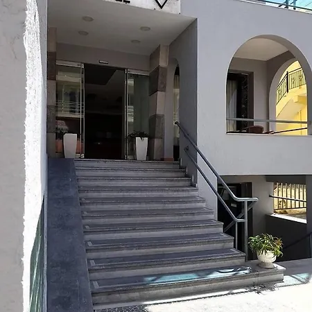 Hotel Africa 2*